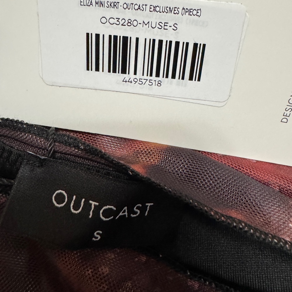 OUTCAST sz S ELIZA MINI SKIRT MUSE NWT planets space print - Picture 4 of 8